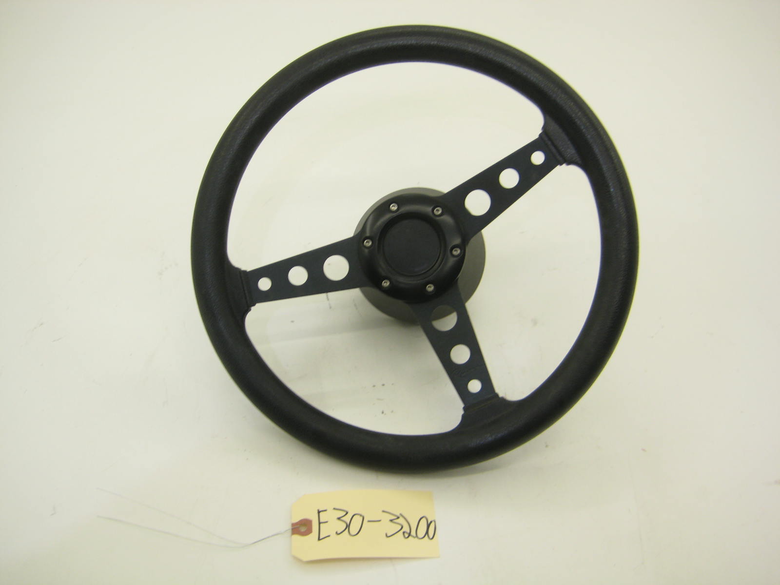 BMW E30 318 325 Renoun Steering Wheel 346mm Diameter E30 3200