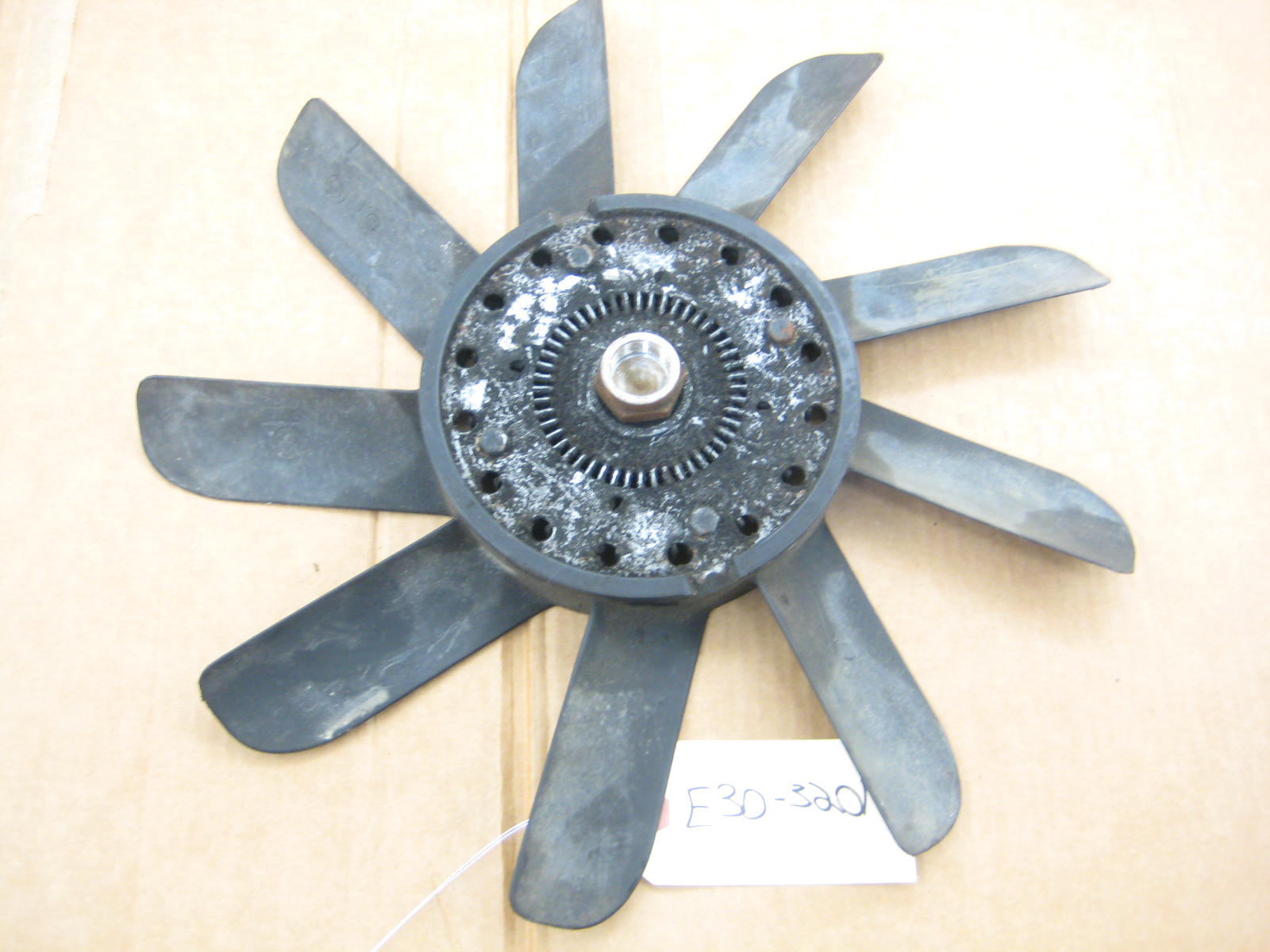 M10 318 Mechanical Fan And Clutch