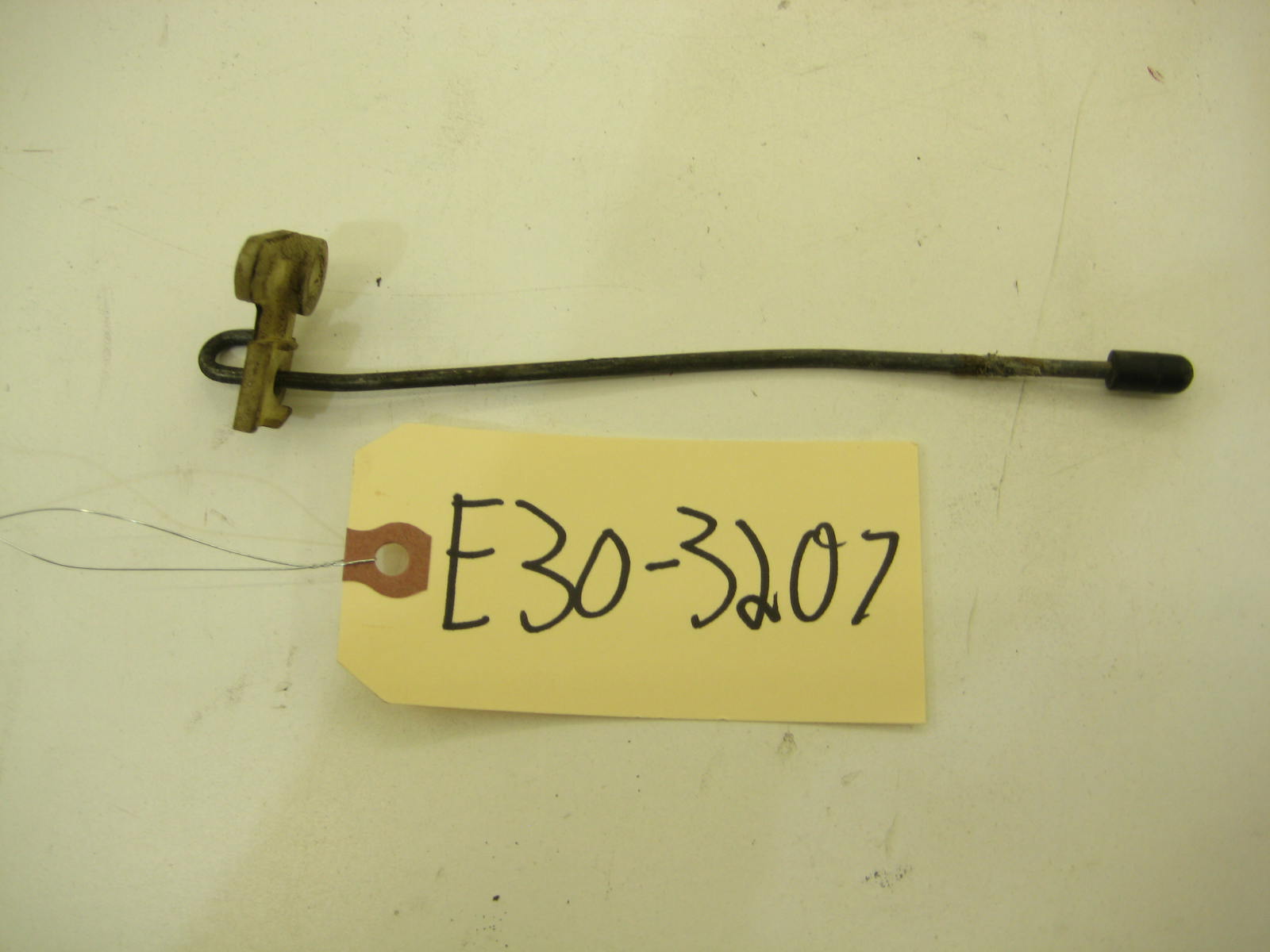 BMW E30 318 325 Early Couper Passenger Door Lock Rod E30 3207