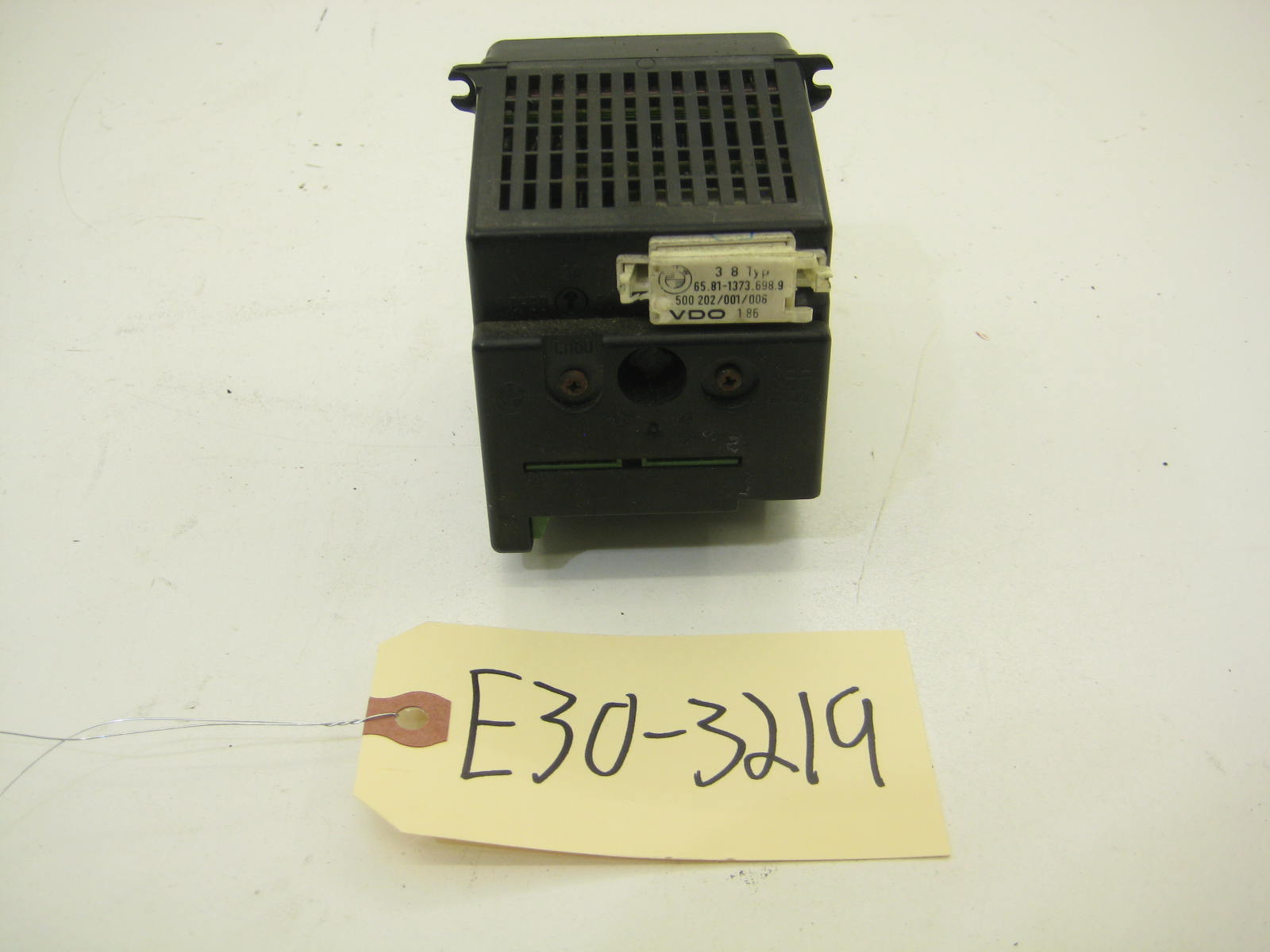 BMW E30 318 325 13 Button OBC E30 3219