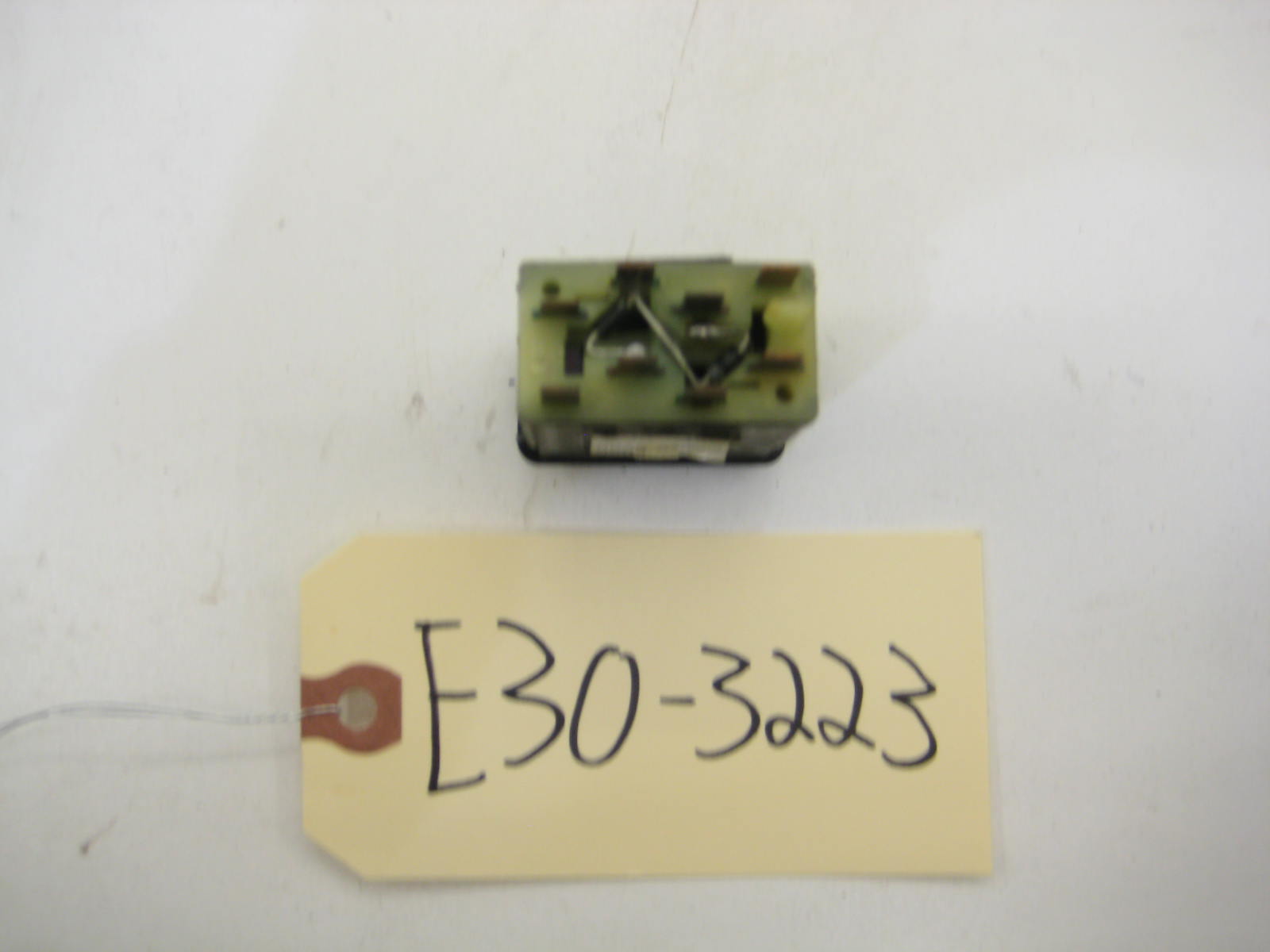 BMW E30 318 325 Coupe Drivers Door Brake E30 3223
