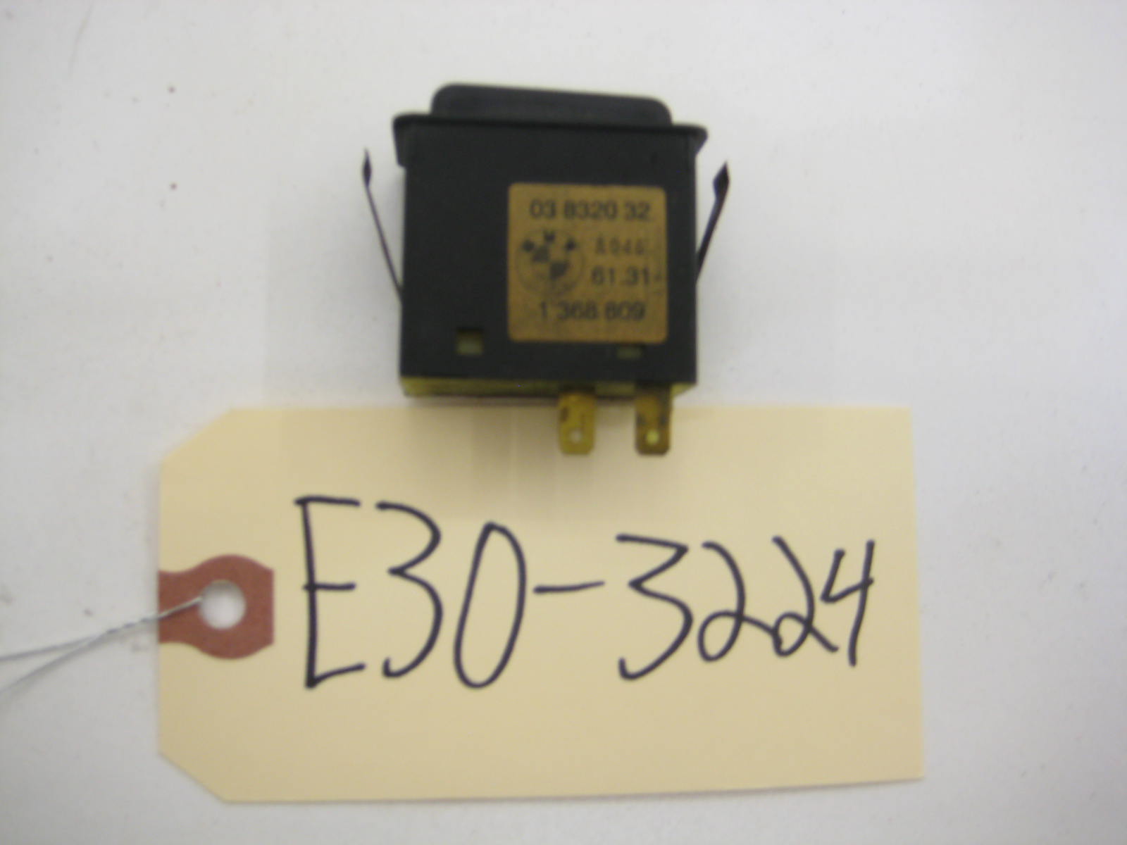 BMW E30 318 325 Blank Switch E30 3224