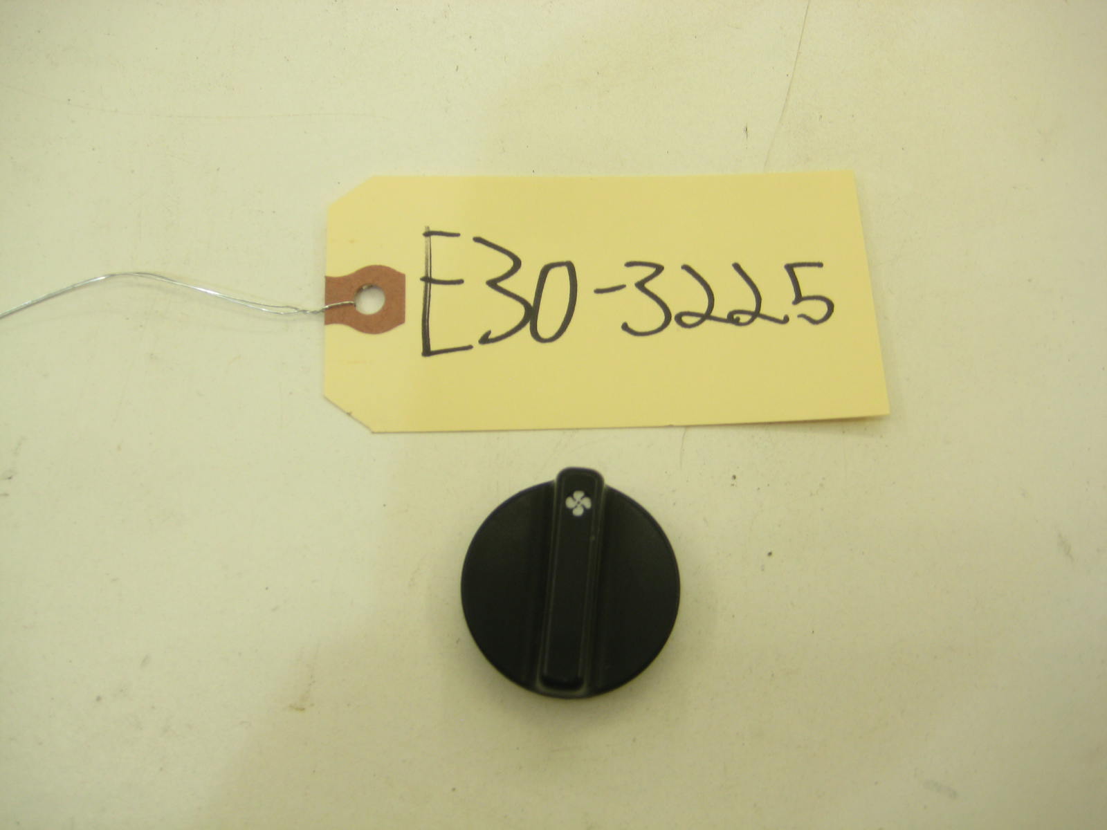 BMW E30 318 325 HVAC Fan Knob E30 3225