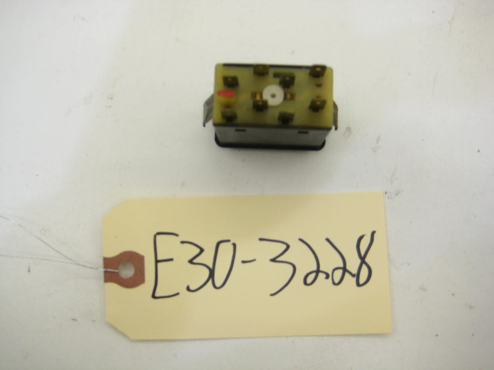 BMW E30 318 325 Hazard Switch Button E30 3228