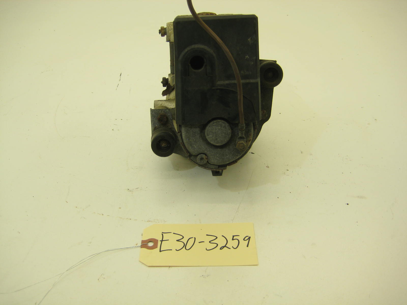 BMW E30 318 325 ABS Pump Assembly Early Car E30 3259