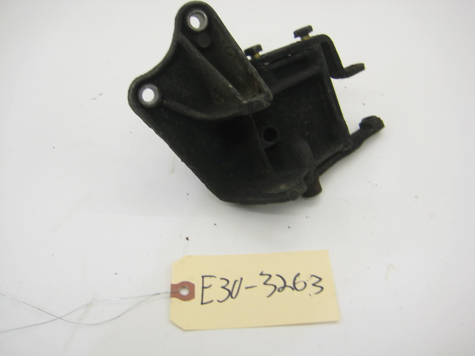 M20 Power Steering Bracket