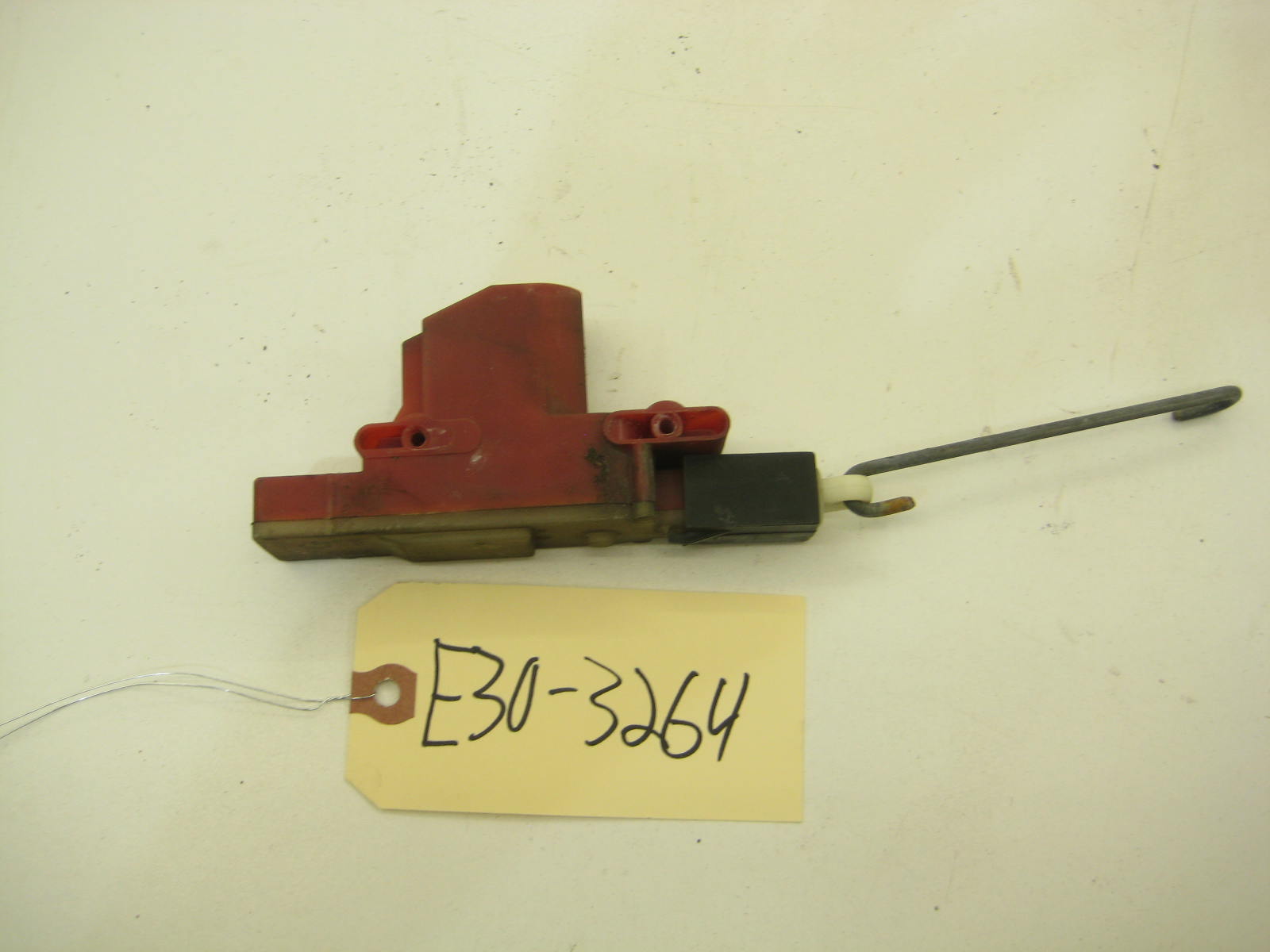 BMW E30 318 325 Drivers Coupe Lock Actuator E30 3264