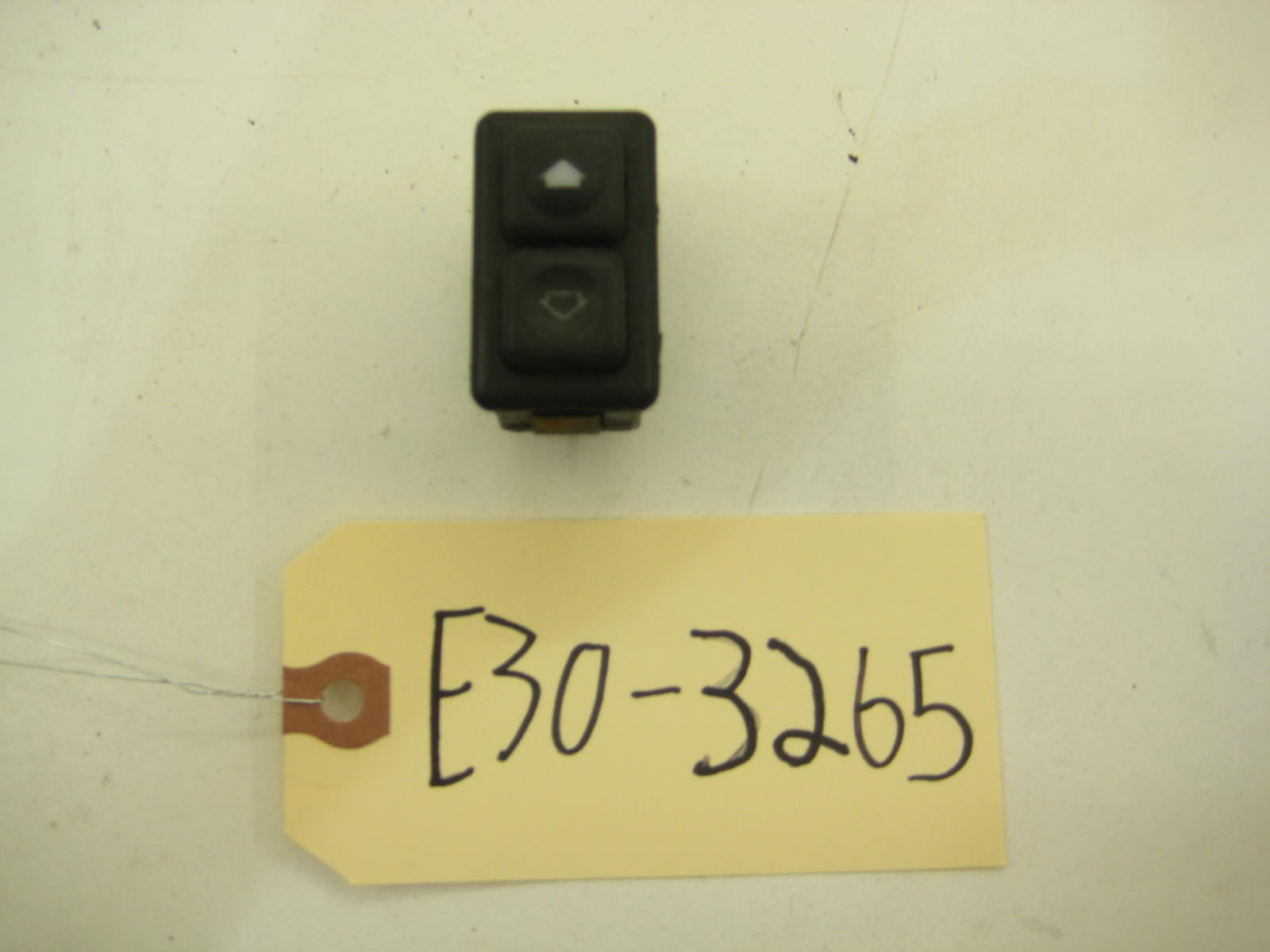 BMW E30 318 325 Window Button Switch E30 3265