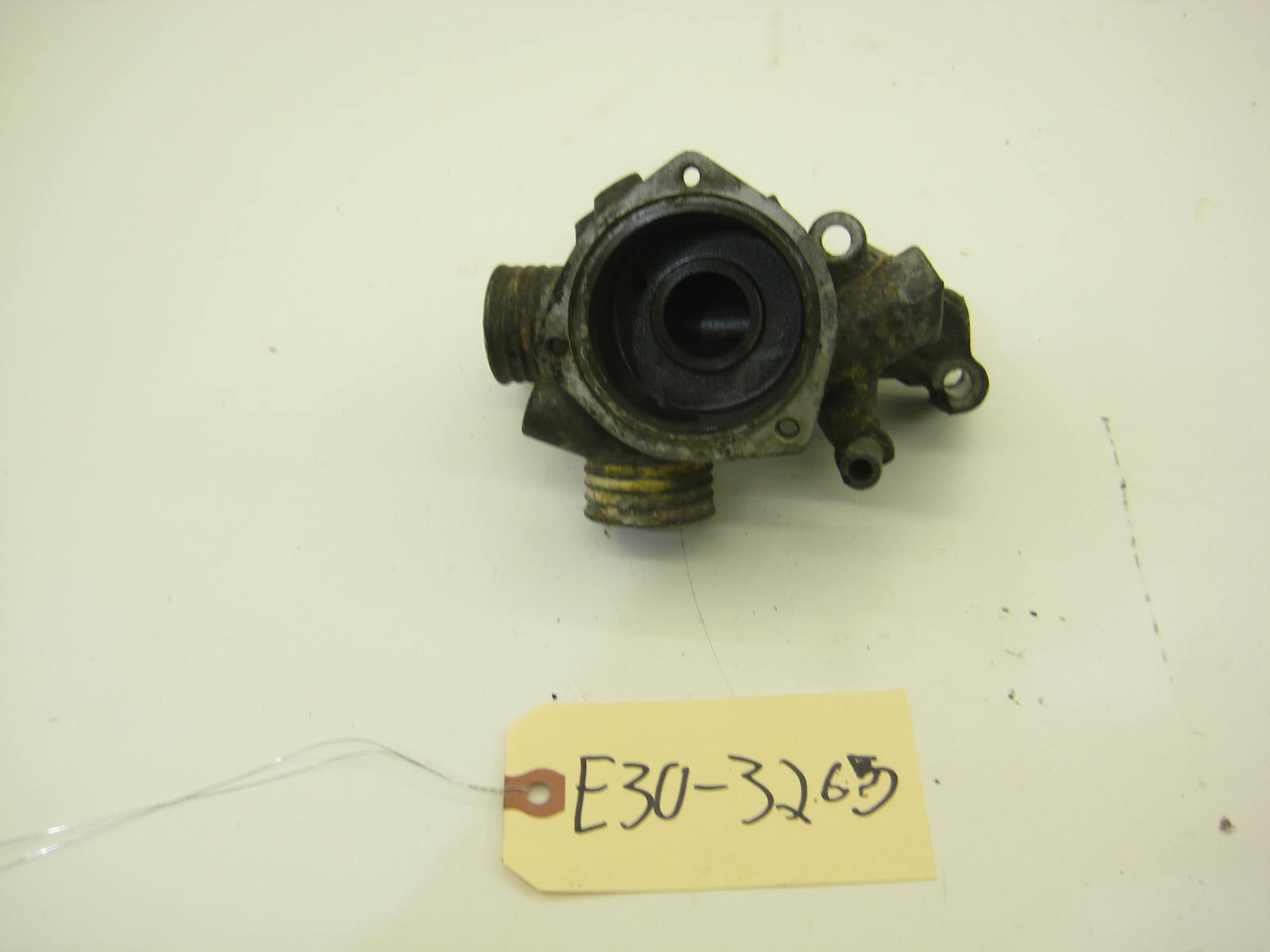 M20 Thermostat Housing