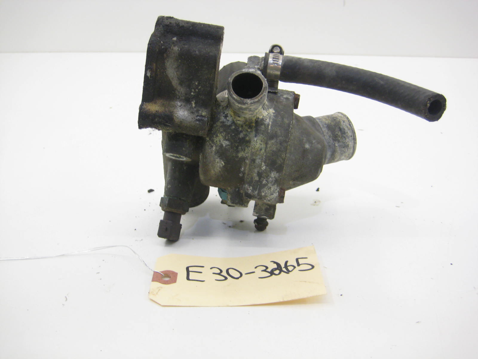 M20 Thermostat Housing