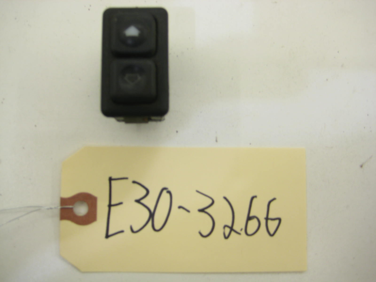 BMW E30 318 325 Window Button Switch E30 3266