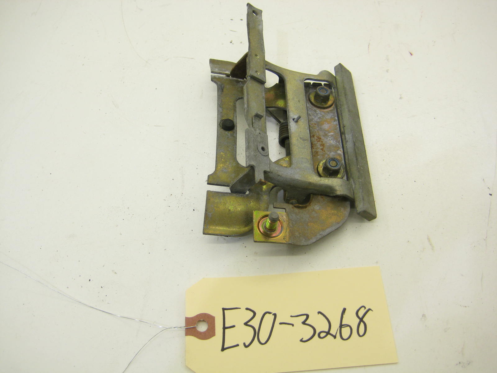 BMW E30 318 325 Drivers Coupe Door Handle Assembly E30 3268