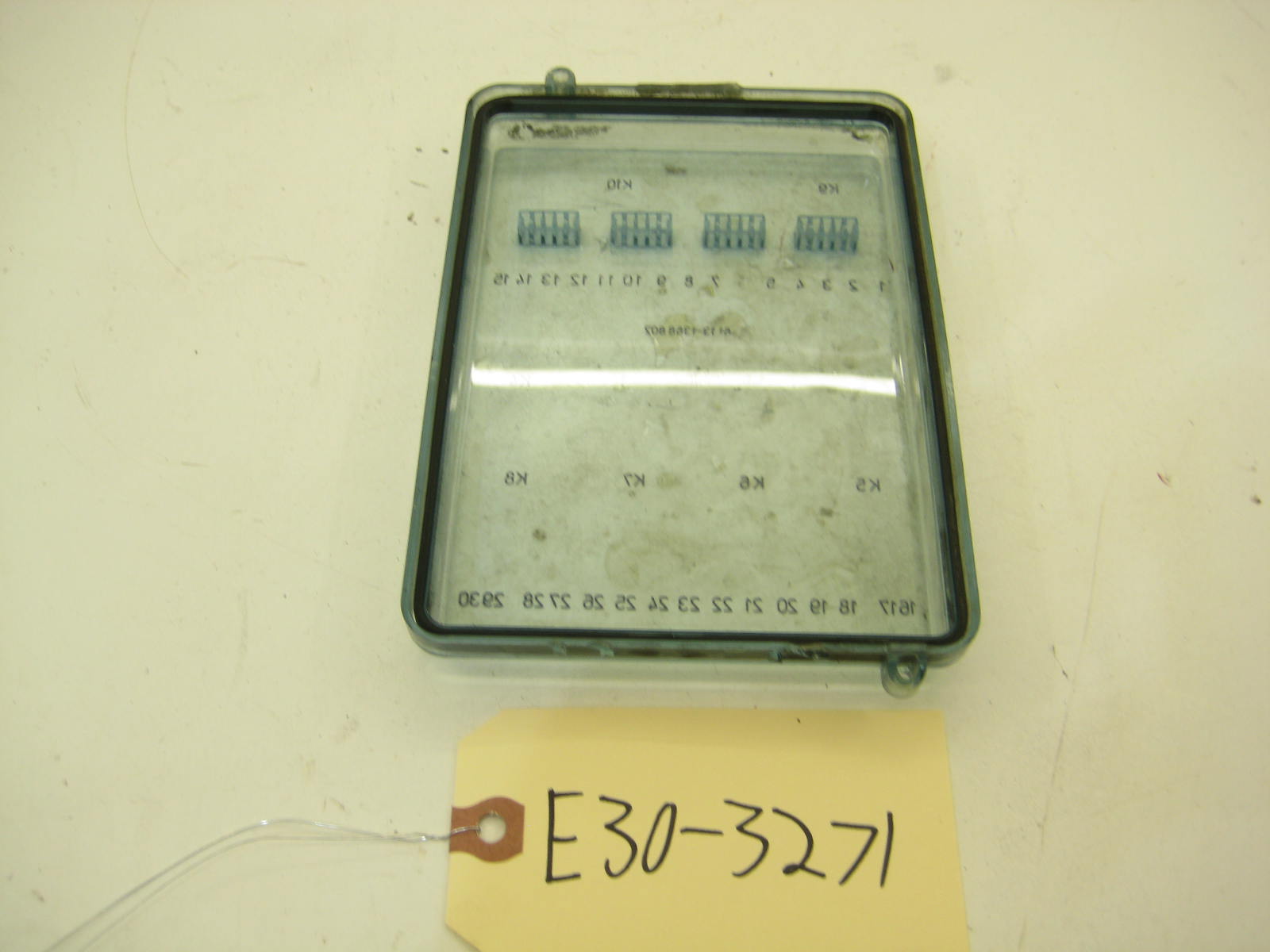 BMW E30 318 325 Fuse Box Cover E30 3271
