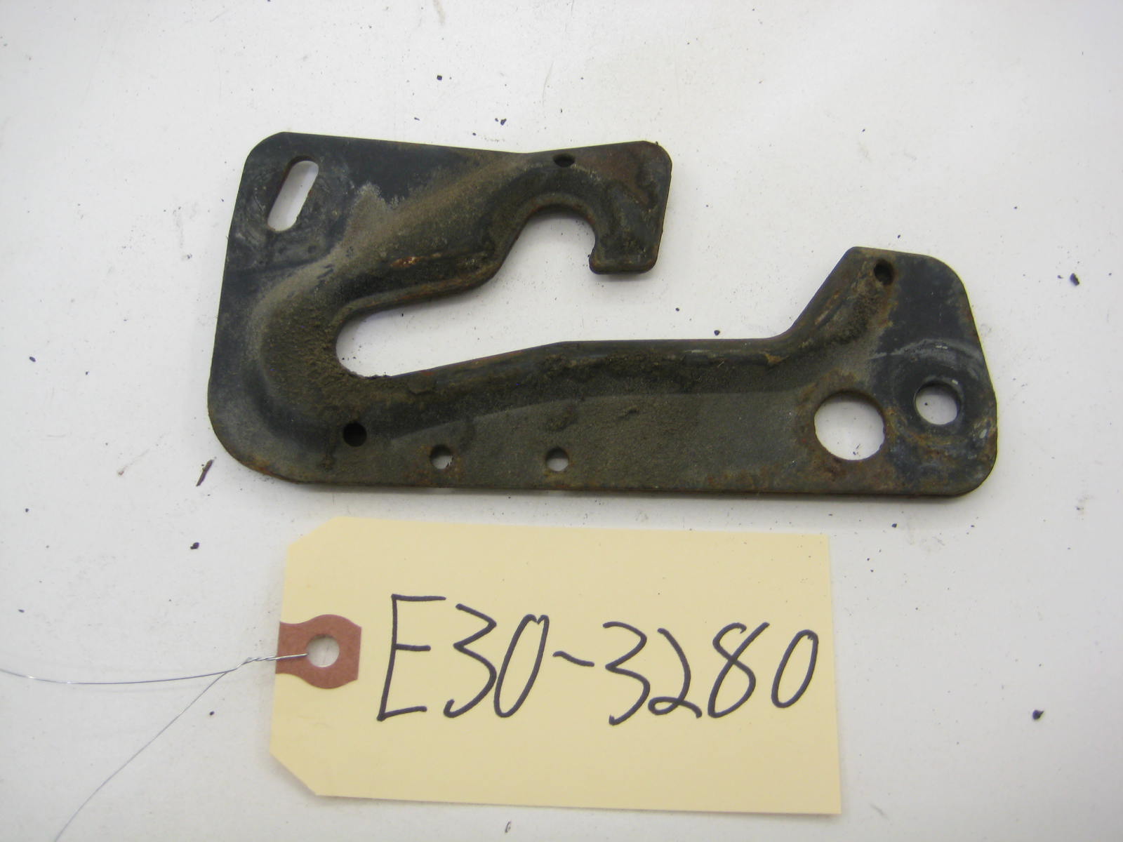 BMW E30 318 325 Hood Guide E30 3280