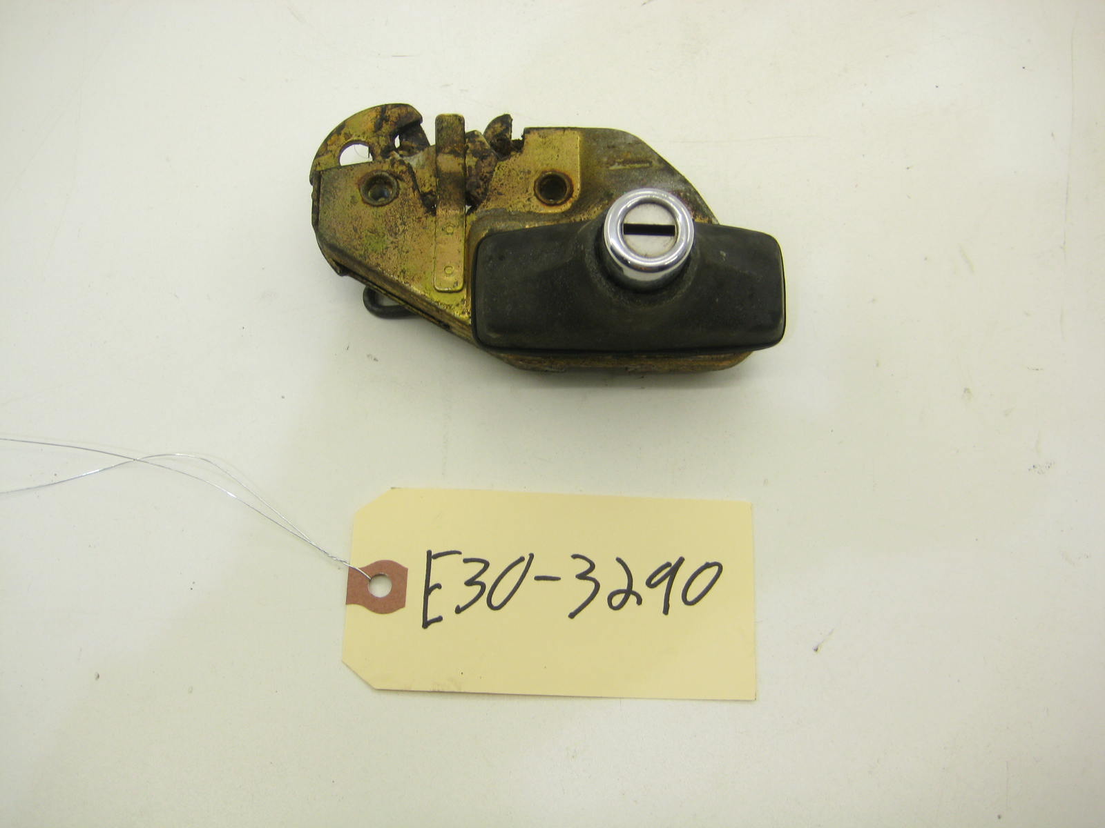 BMW E30 318 325 Trunk Lock Assembly E30 3290