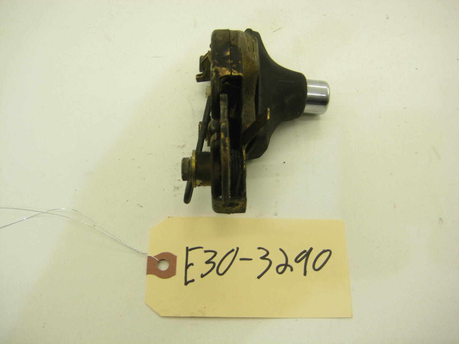 BMW E30 318 325 Trunk Lock Assembly E30 3290