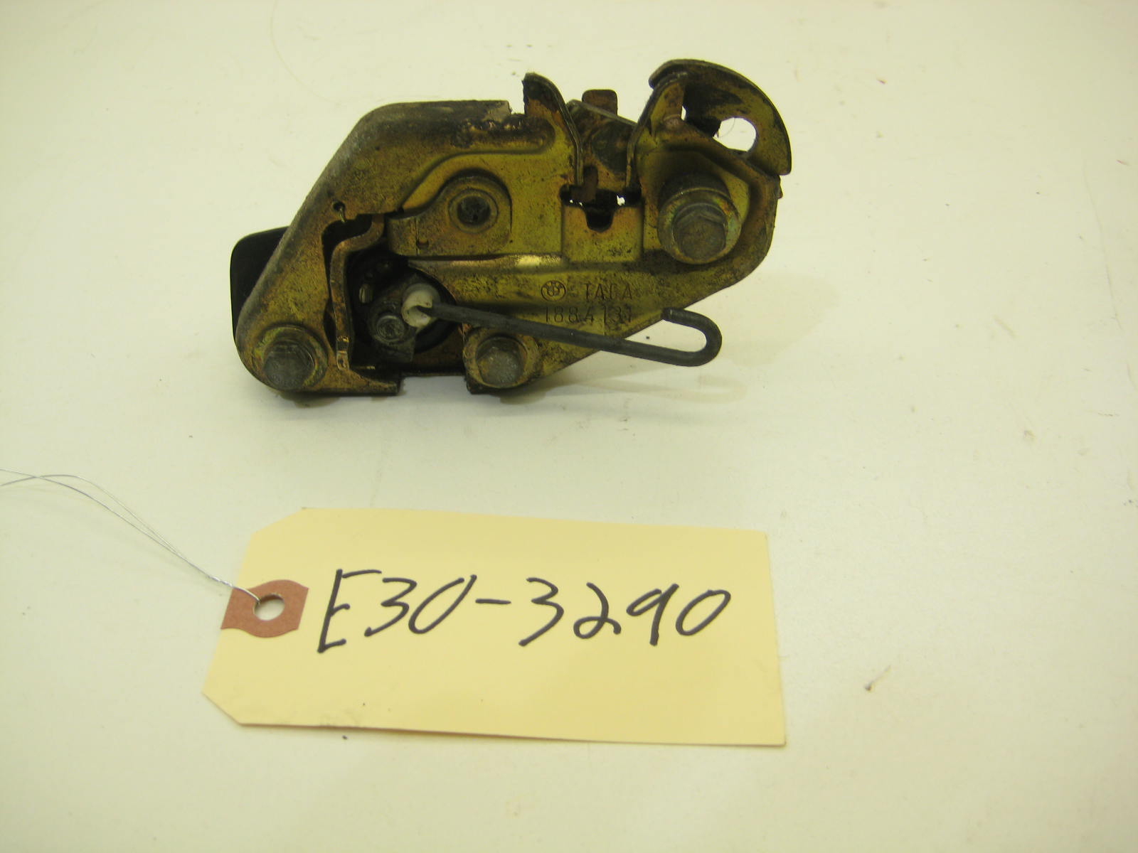 BMW E30 318 325 Trunk Lock Assembly E30 3290