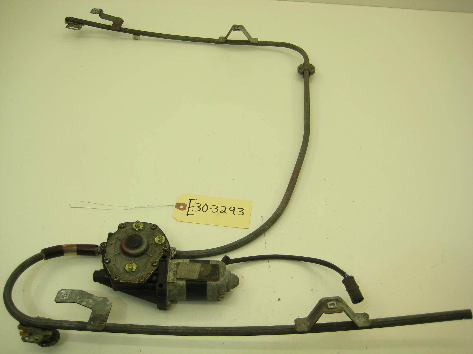 Passenger Coupe Early Window Regulator