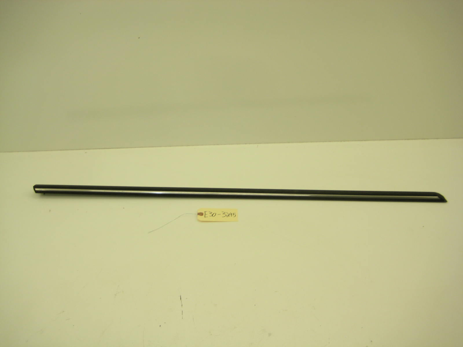 BMW E30 318 325 Drivers Coupe Door Bump Trim E30 3295