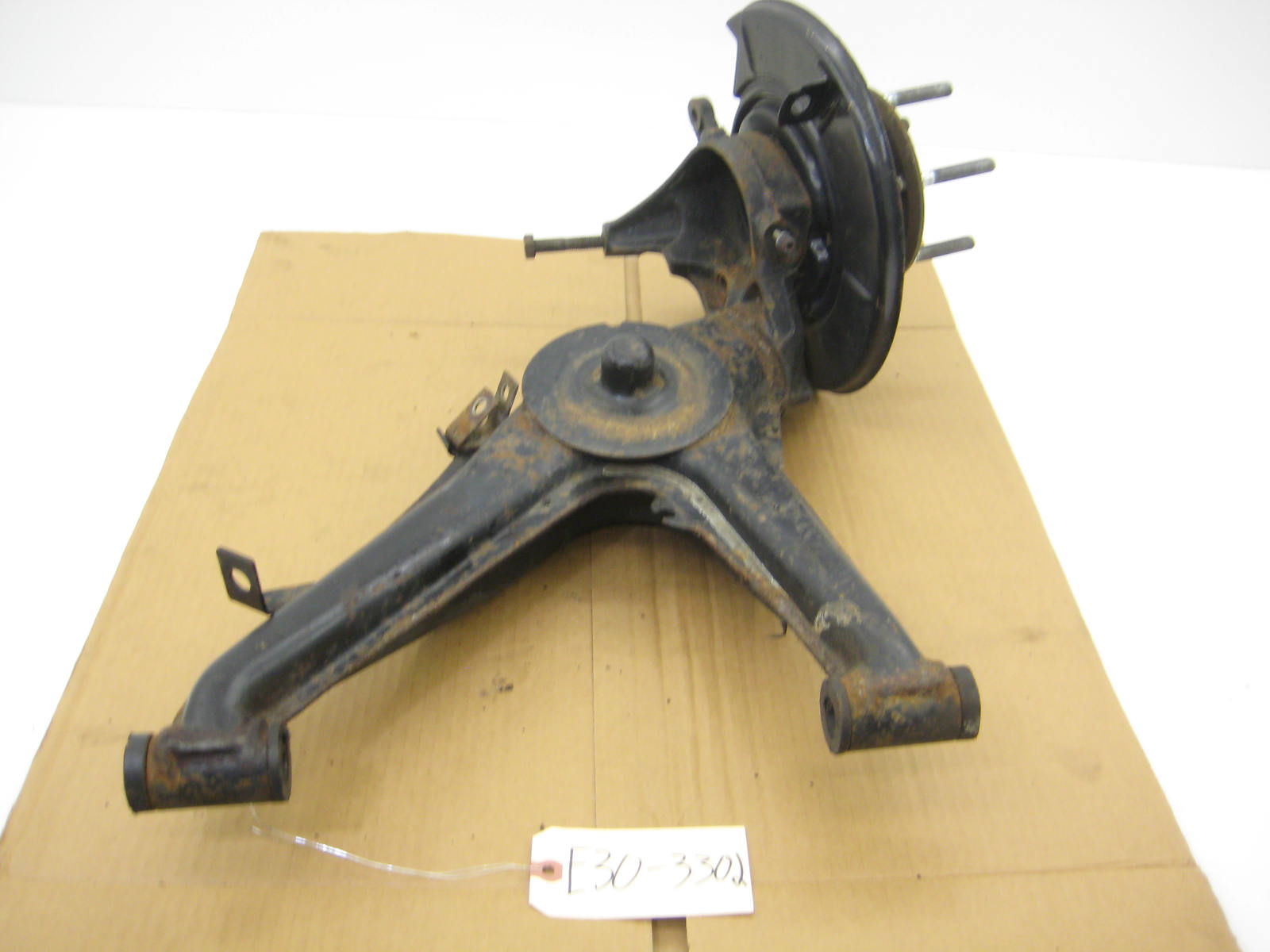 BMW E30 318 325 Z3 5 Lug Drivers Trailing Arm E30 3302