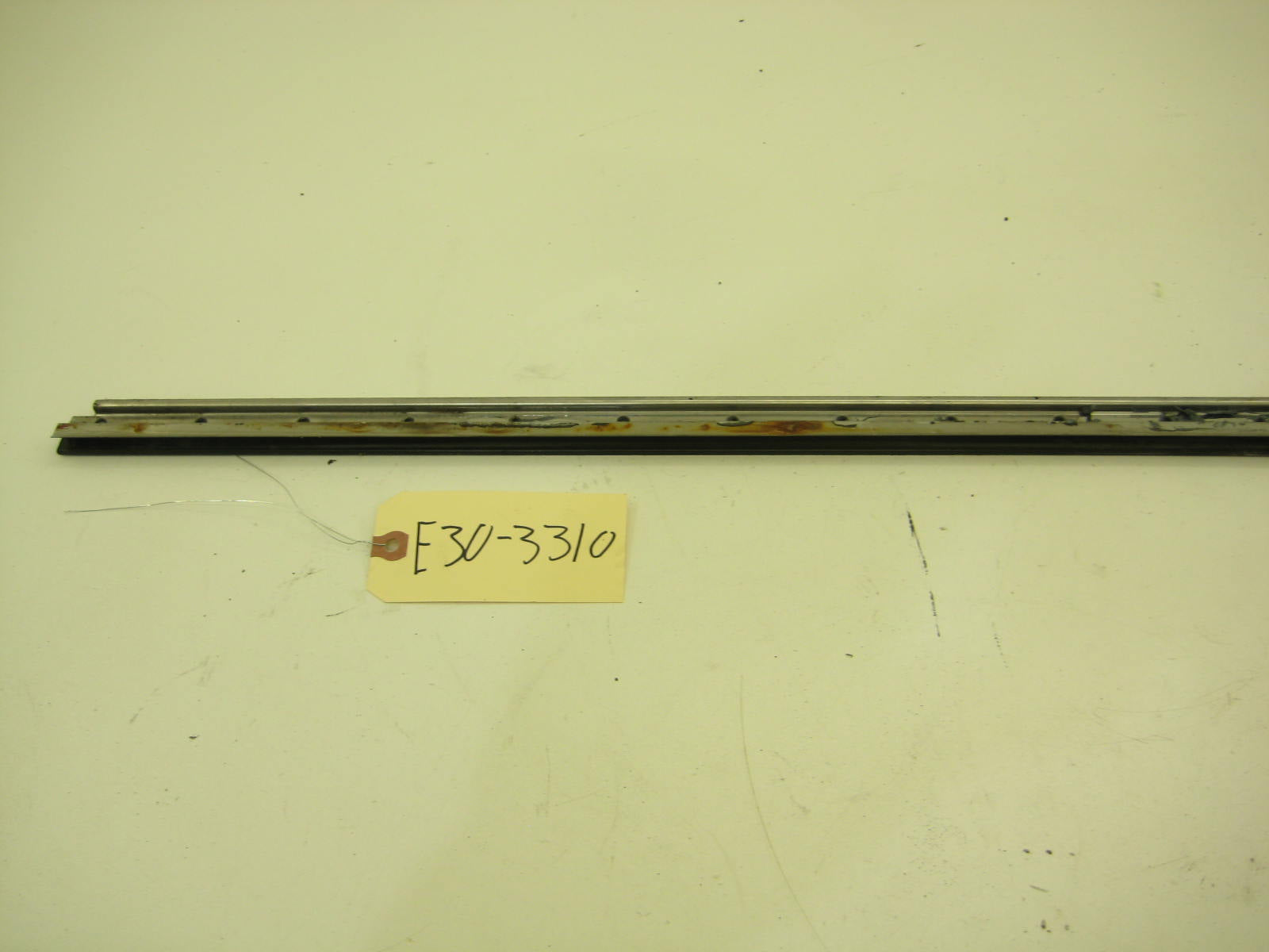 BMW E30 318 325 Drivers Side Sunroof Cable Cover E30 3310