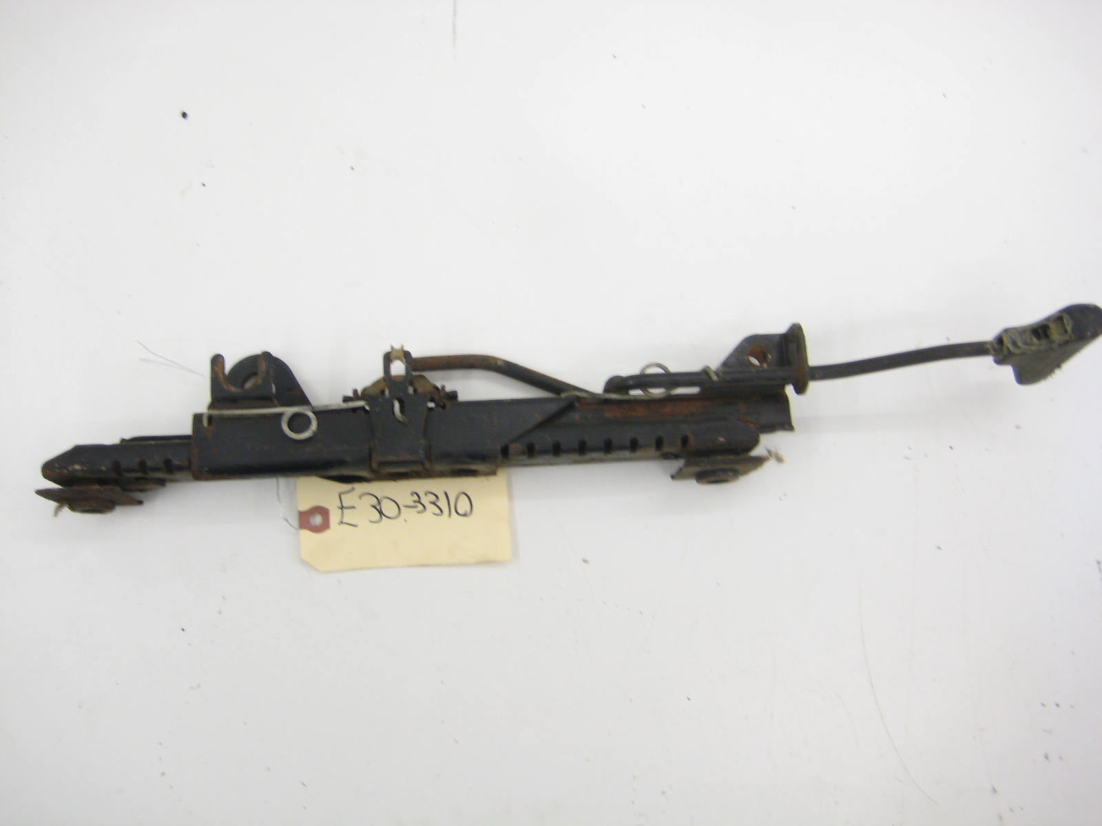 Seat Rail Inner With Lever