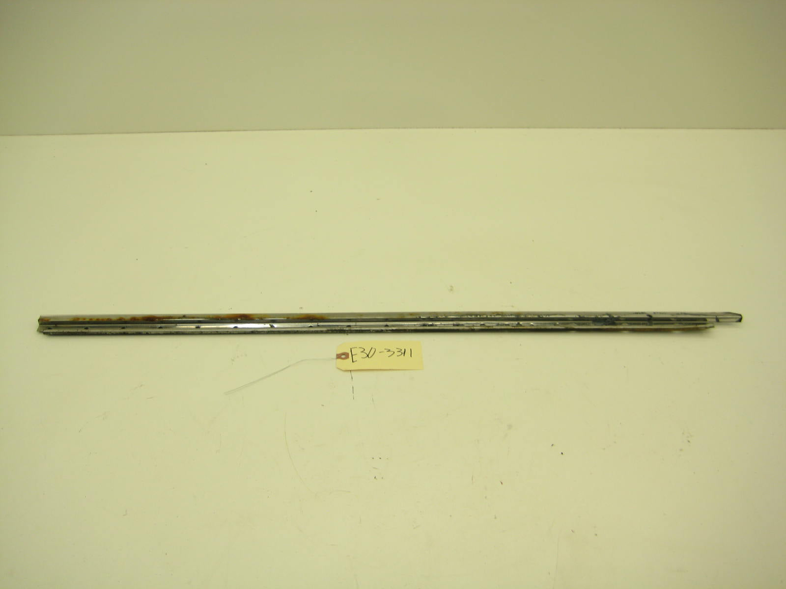 BMW E30 318 325 Passenger Side Sunroof Cable Cover E30 3311