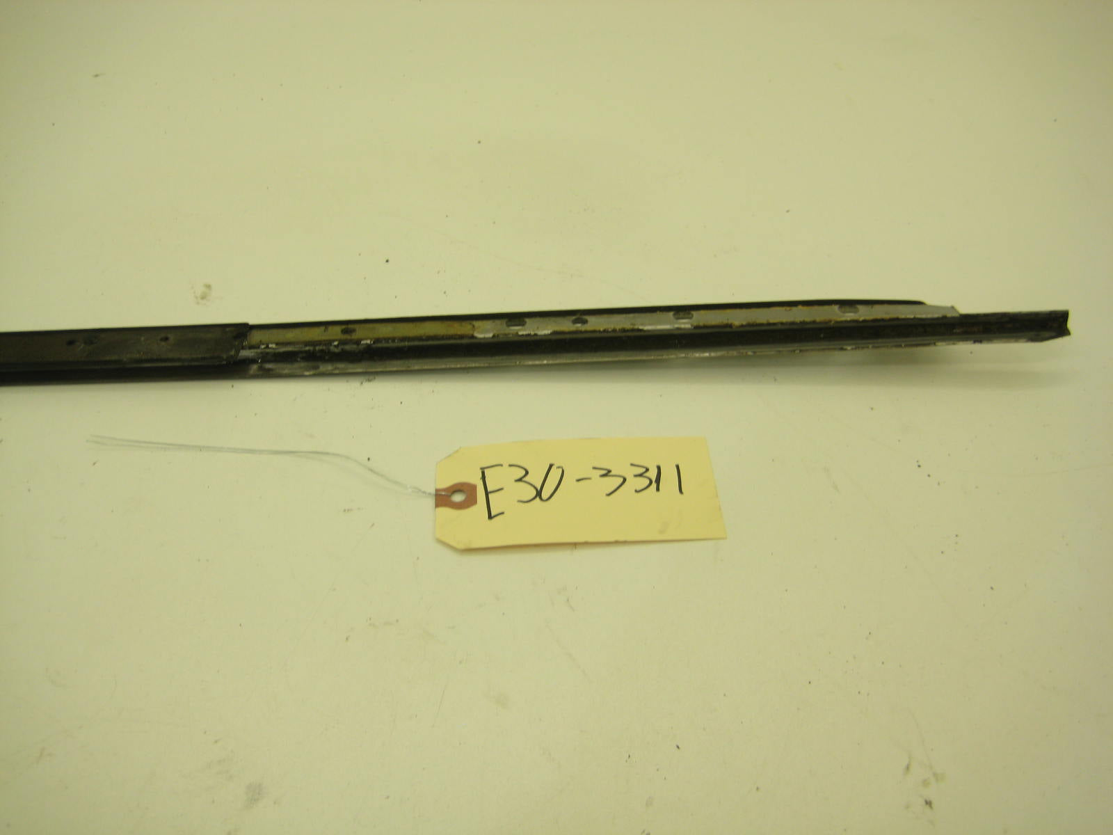 BMW E30 318 325 Passenger Side Sunroof Cable Cover E30 3311