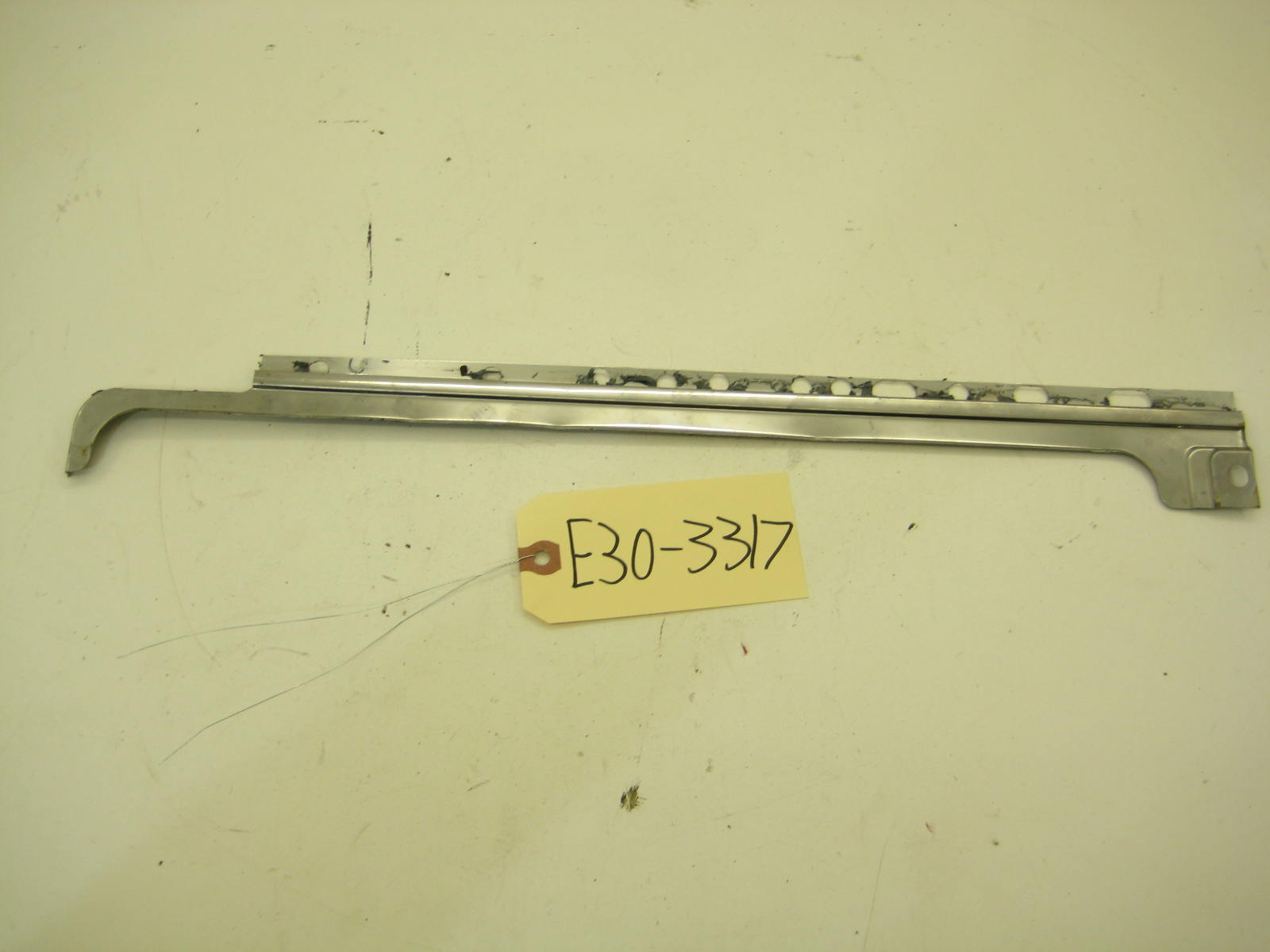 BMW E30 318 325 Drivers Left Side Sunroof Cable Cover E30 3317
