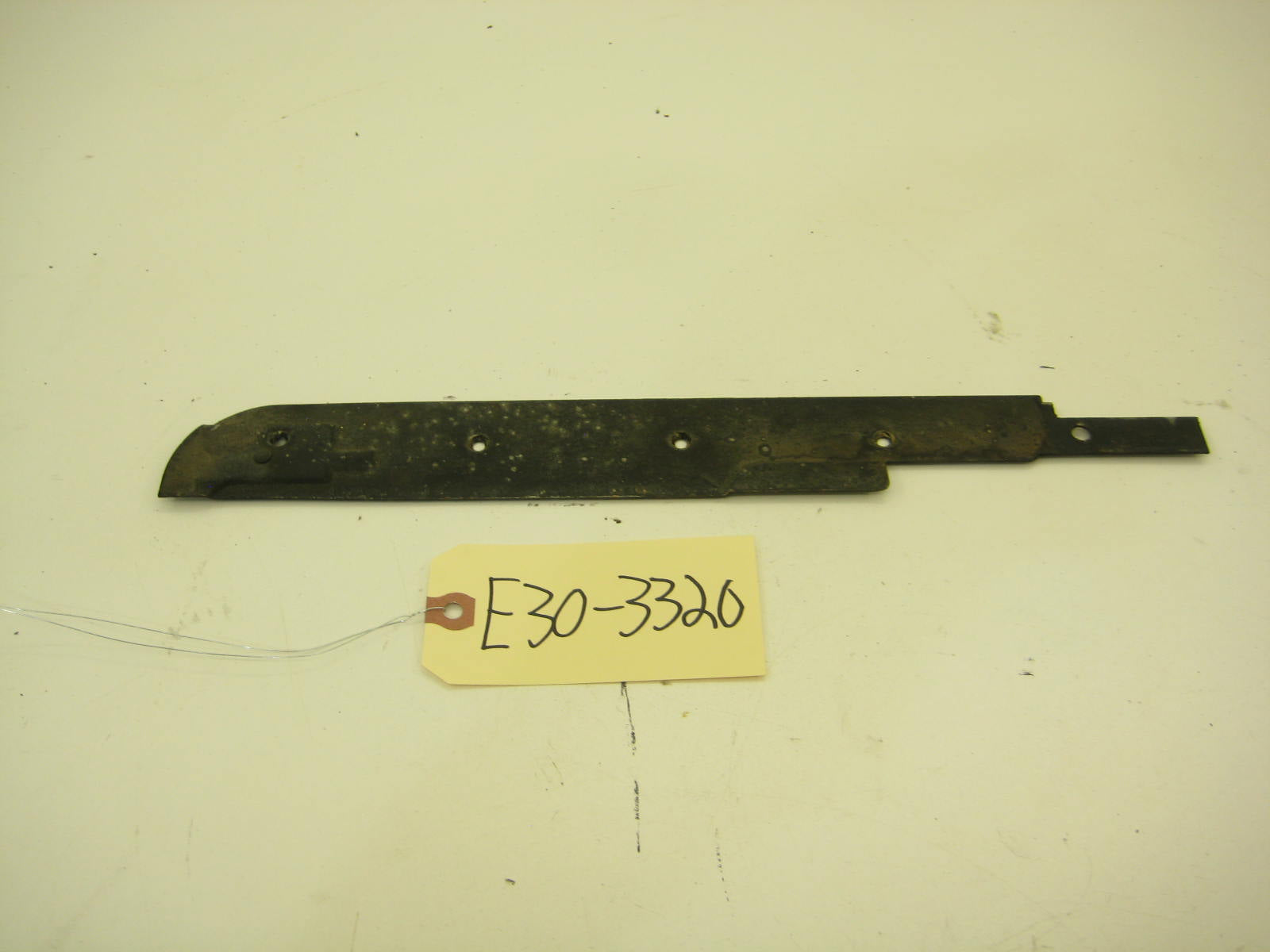 BMW E30 318 325 Sunroof Cable Cover E30 3320