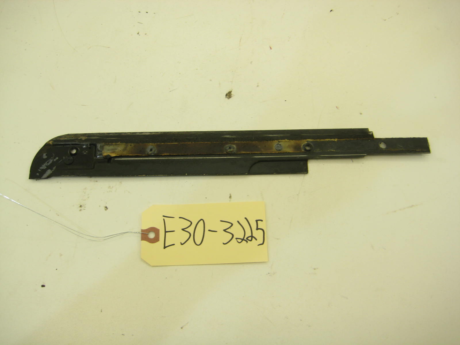 BMW E30 318 325 Sunroof Cable Cover E30 3325