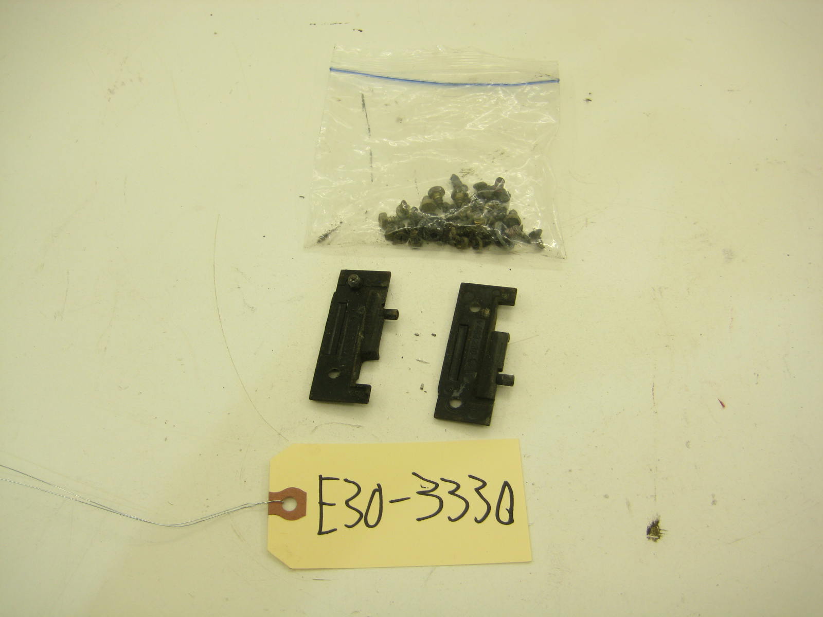 BMW E30 318 325 Sunroof Hardware E30 3330