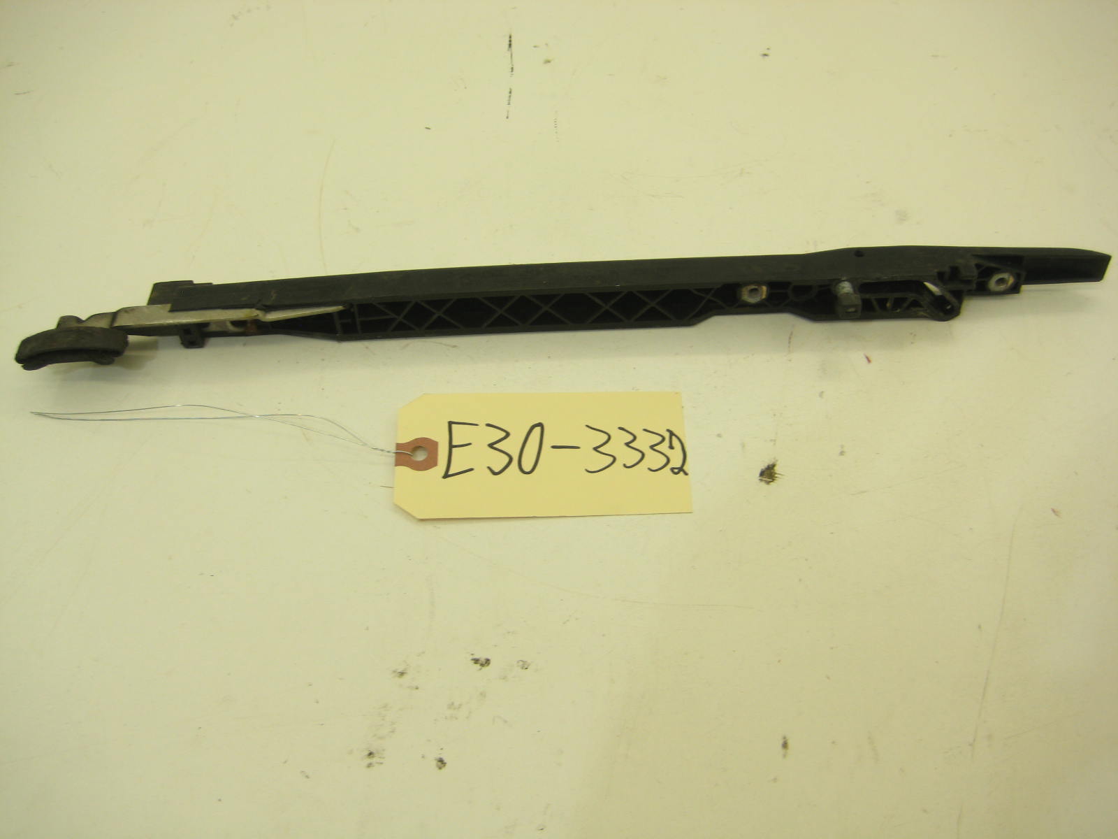BMW E30 318 325 Drivers Left Side Sunroof Rail E30 3332