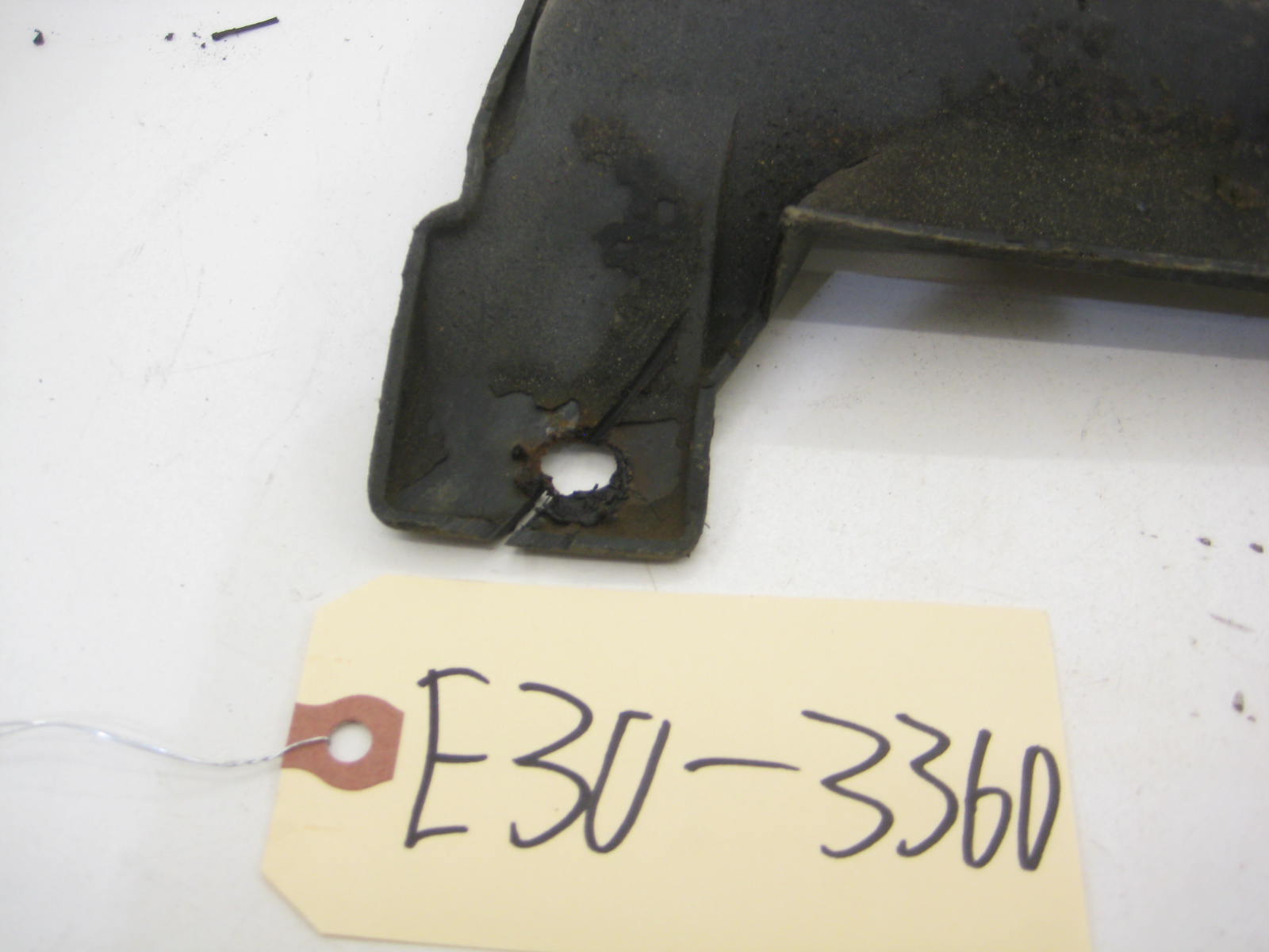 BMW E30 318 325 Underbody Wire Cover E30 3360