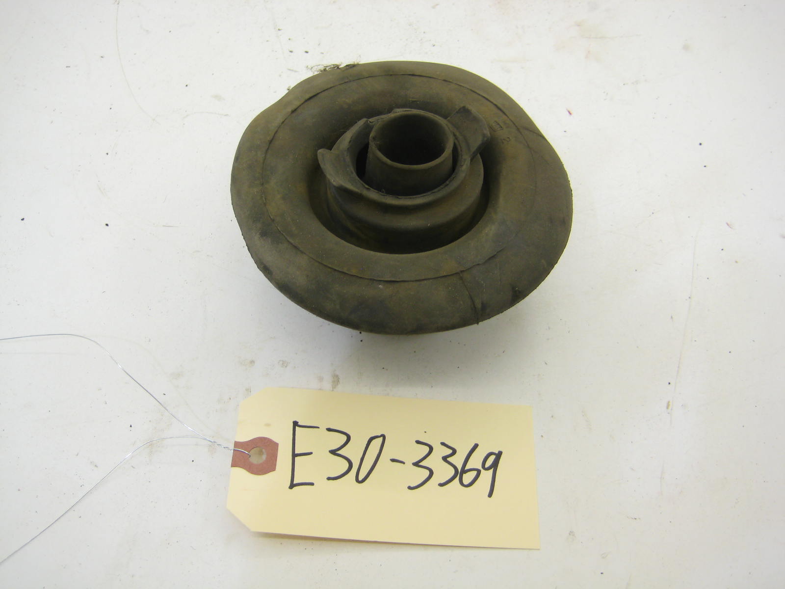 BMW E30 318 325 Shifter Lever Rubber Seal E30 3369