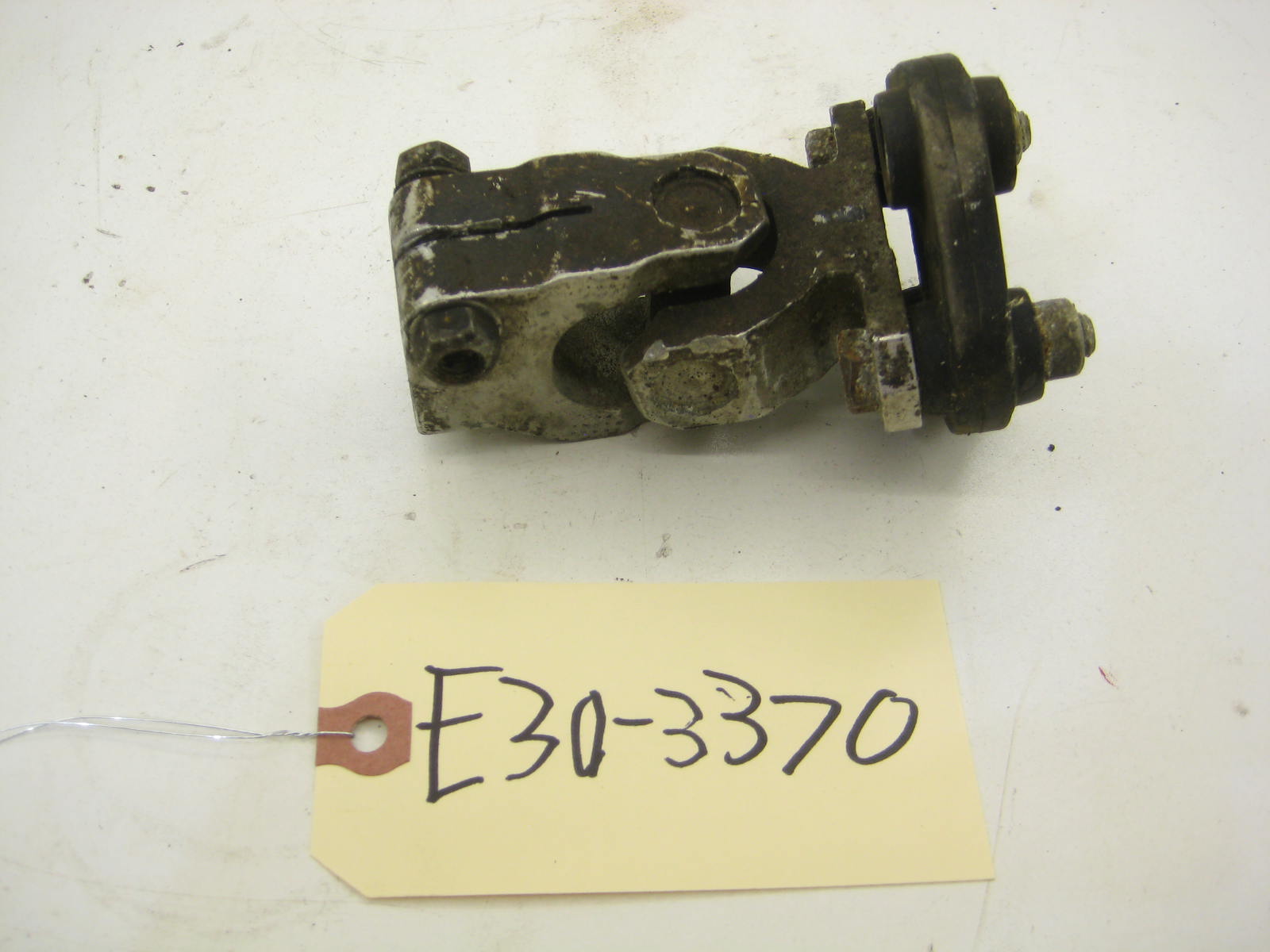 BMW E30 318 325 Steering Universal Joint E30 3370