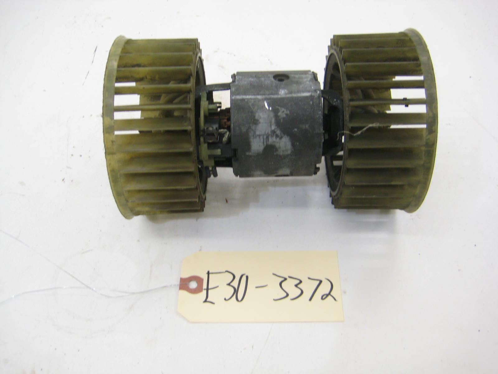 BMW E30 318 325 HVAC Fan Motor E30 3372