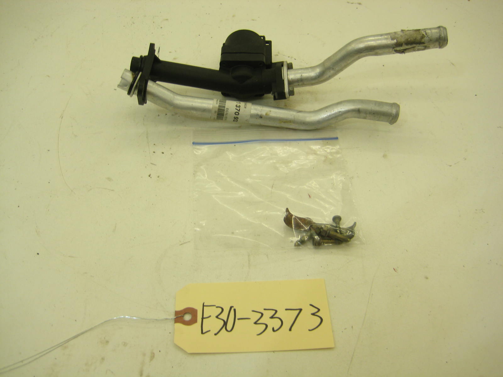 BMW E30 318 325 Heater Valve E30 3373