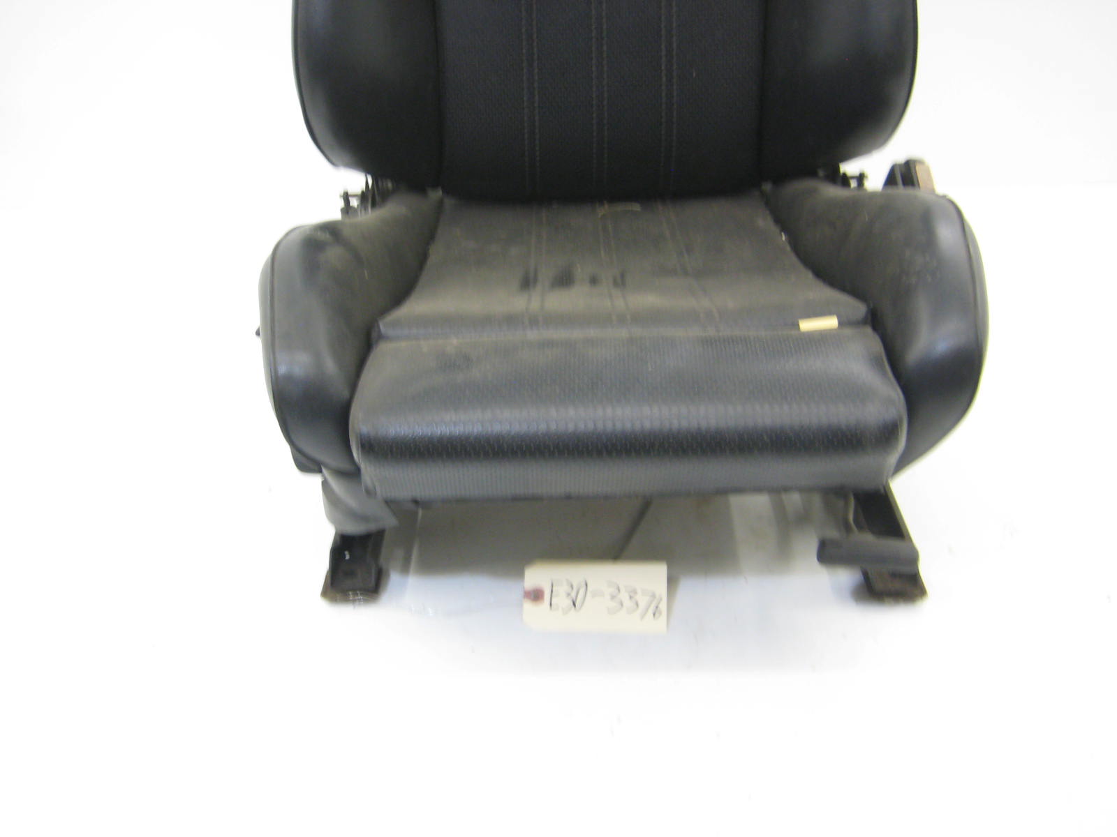 BMW E30 318 325 Passenger Side Sport Seat Black Vinyl E30 3376