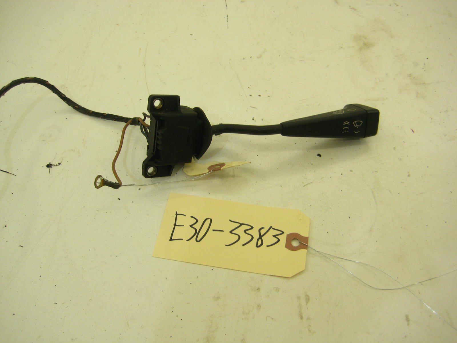 BMW E30 318 325 Wiper Stalk E30 3383