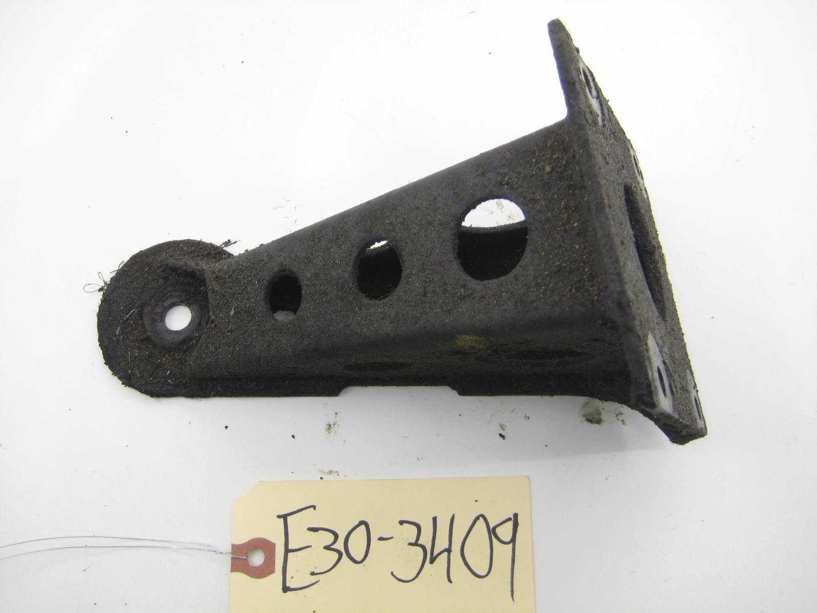 Passenger Right Side M20 Engine Mount Arm