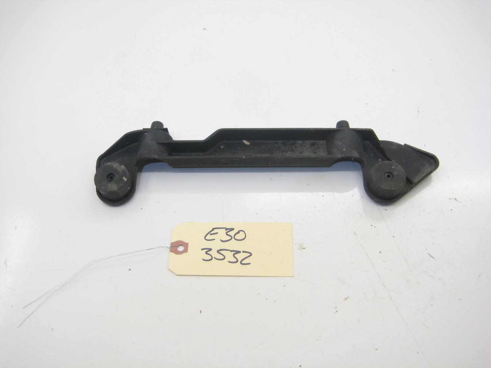 Upper Radiator Mount