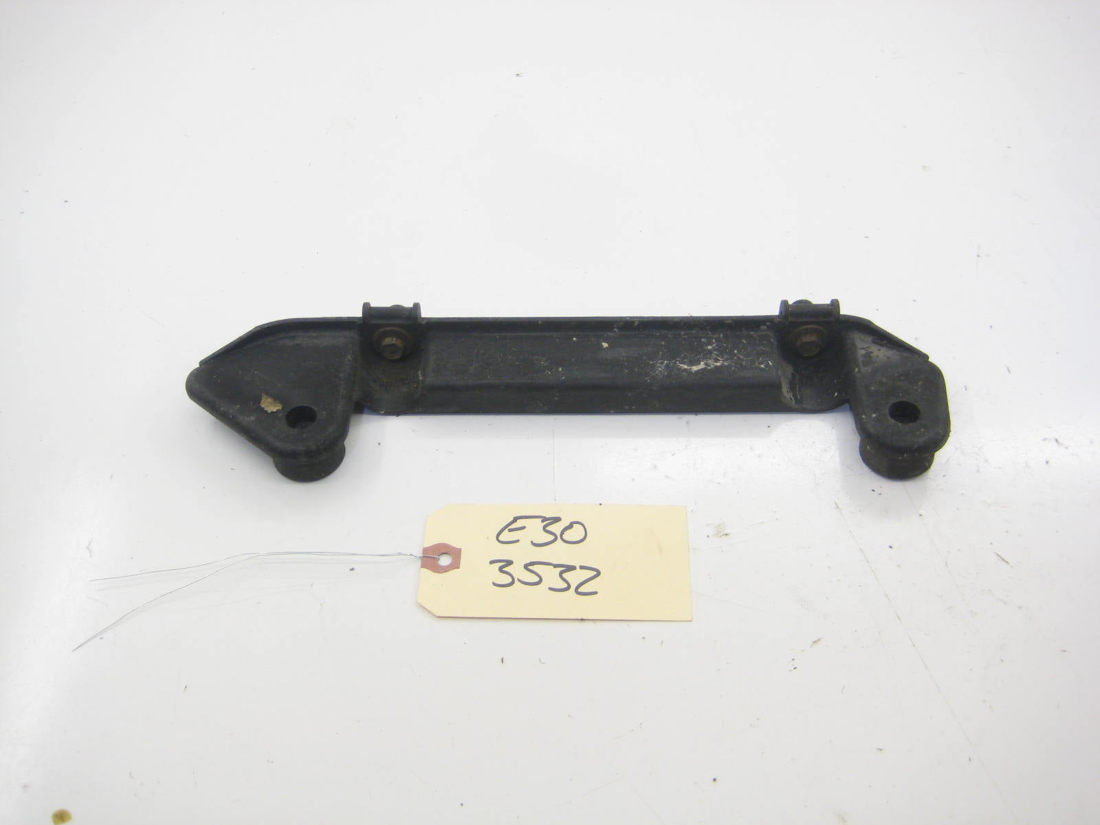 Upper Radiator Mount