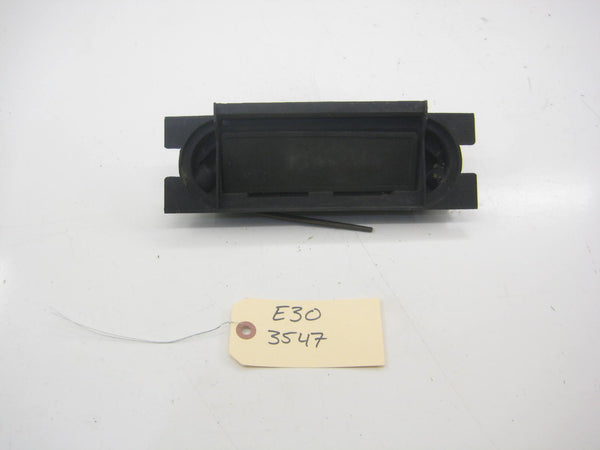 Left Early Trunk Vent - Classic Daily