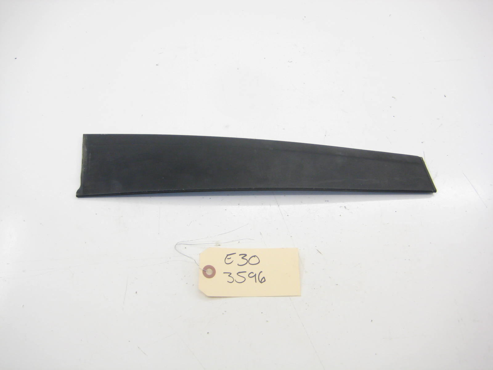 Left Drivers Couple Door Trim