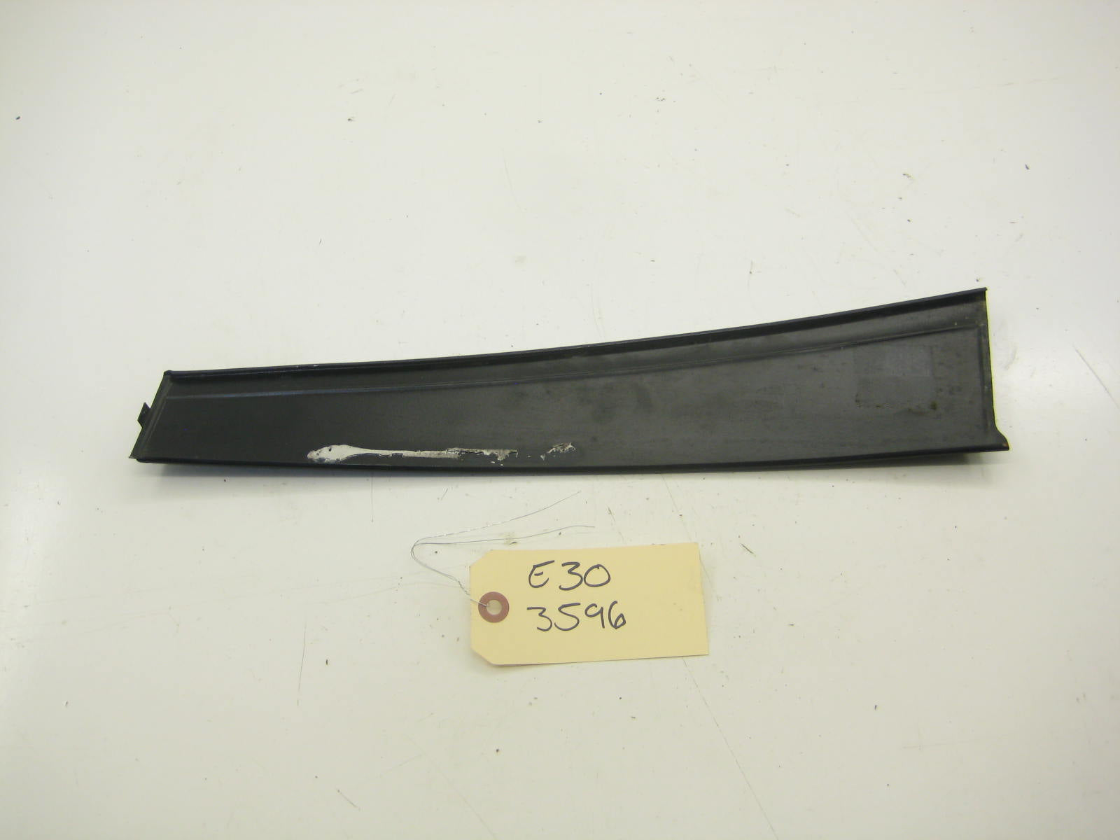 Left Drivers Couple Door Trim