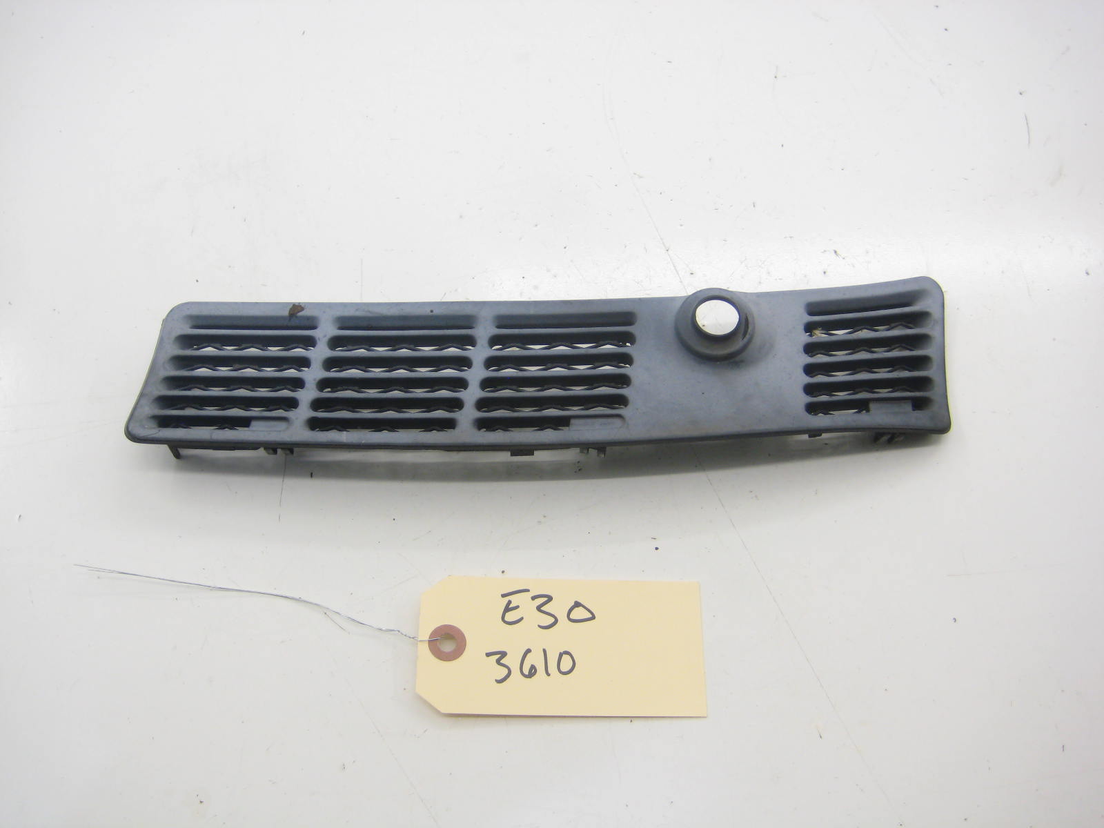 Fresh Air Vent (With Wiper Hole)