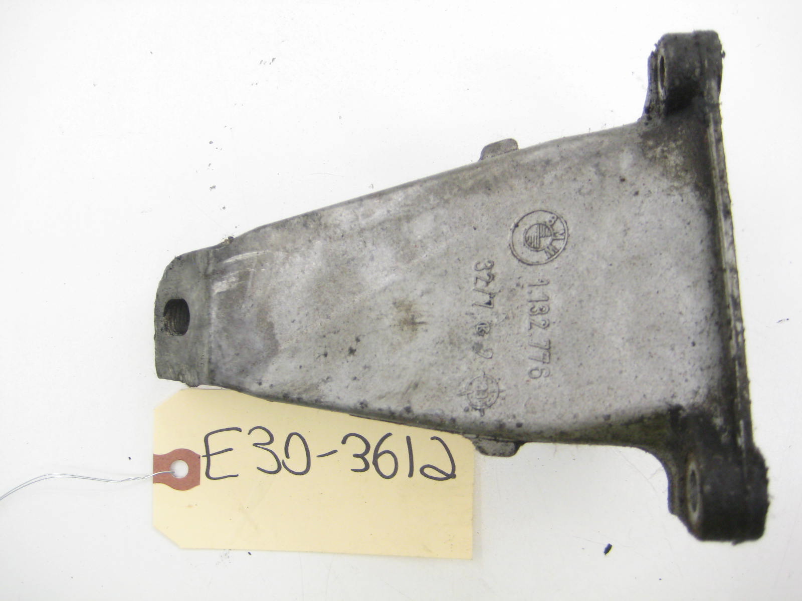 M42 Passenger Right Side Engine Mount Arm