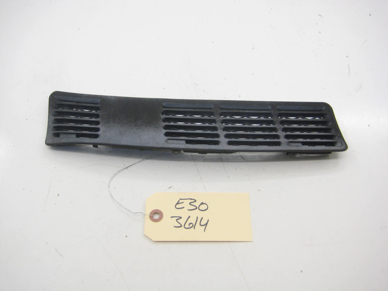 Fresh Air Vent (No Wiper Hole)