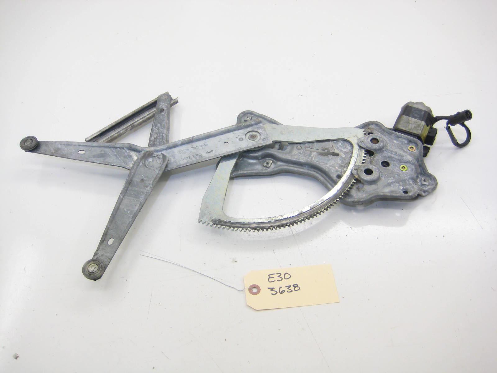 Right Passenger Early Coupe Window Regulator And Motor